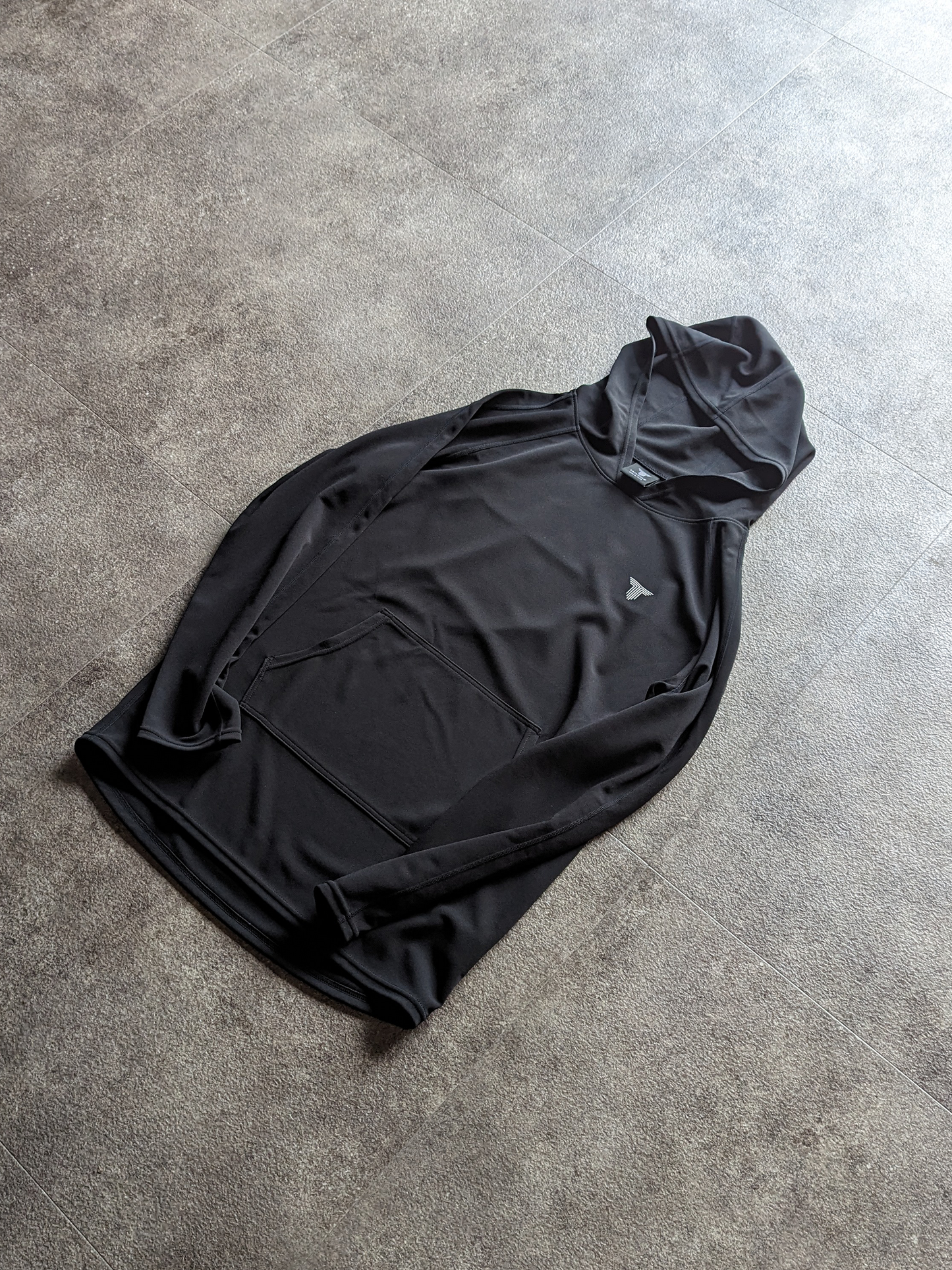 เสื้อฮู้ด Drysuiting สีดำ / โลโก้ T