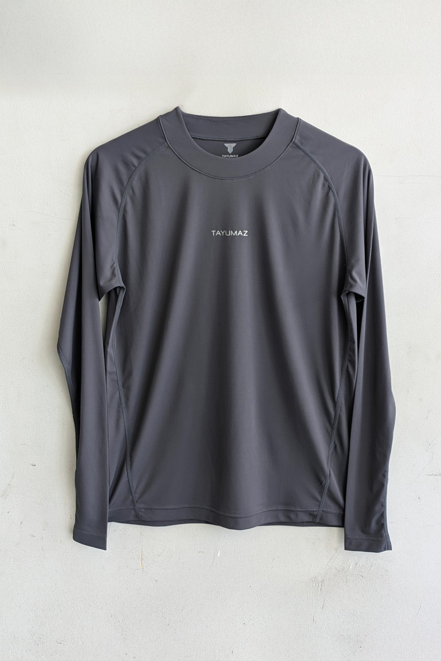 ストレッチスムースロングTシャツ ダークグレー シルバーロゴ