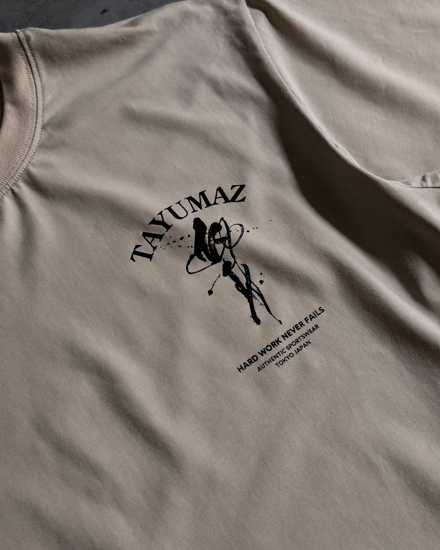 リヨセルグラフィックTシャツ ブラシストローク