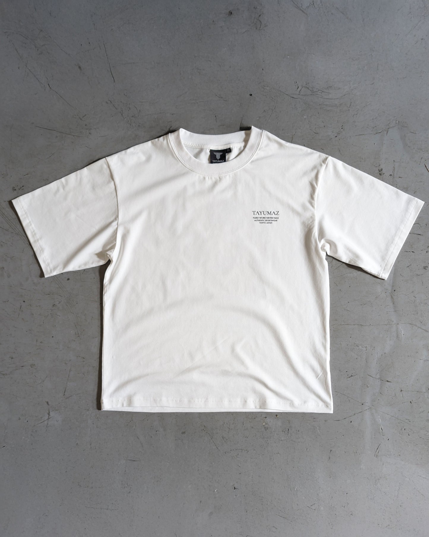 リヨセルグラフィックTシャツ アーバンストイック