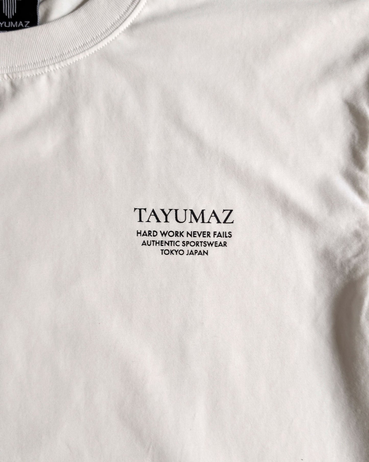 リヨセルグラフィックTシャツ アーバンストイック